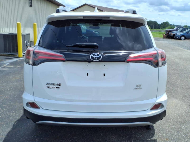 2017 Toyota RAV4 SE