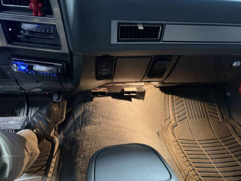 1987 GMC Suburban R1500