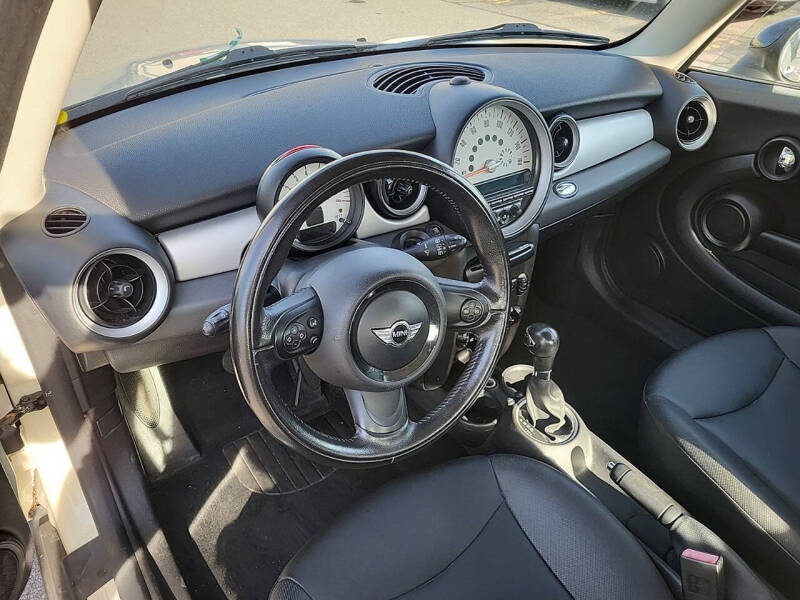2011 MINI Cooper