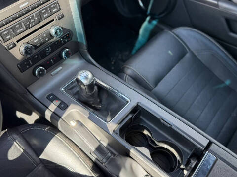 2011 Ford Mustang GT Premium