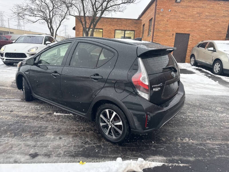 2019 Toyota Prius c