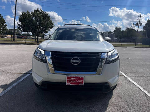 2022 Nissan Pathfinder SV