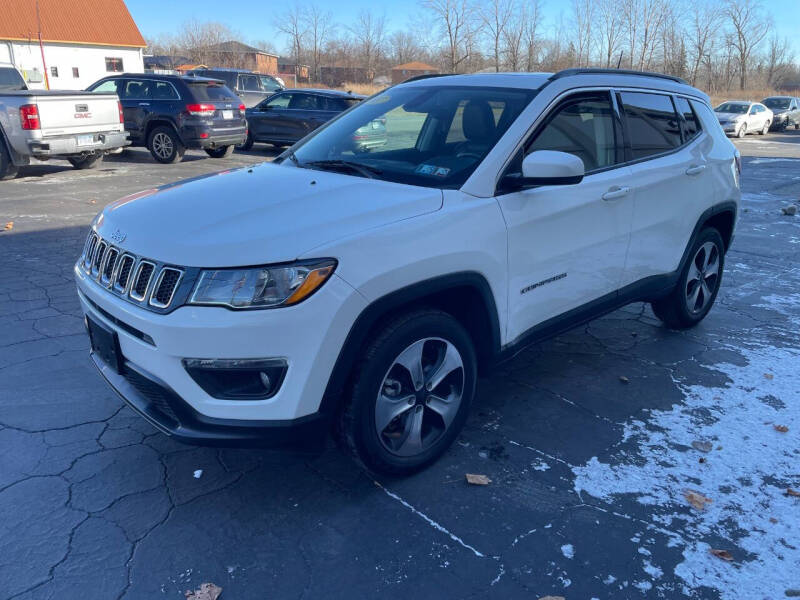 2017 Jeep All-New Compass Latitude photo 3