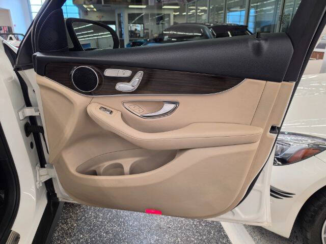 2017 Mercedes-Benz GLC GLC 300
