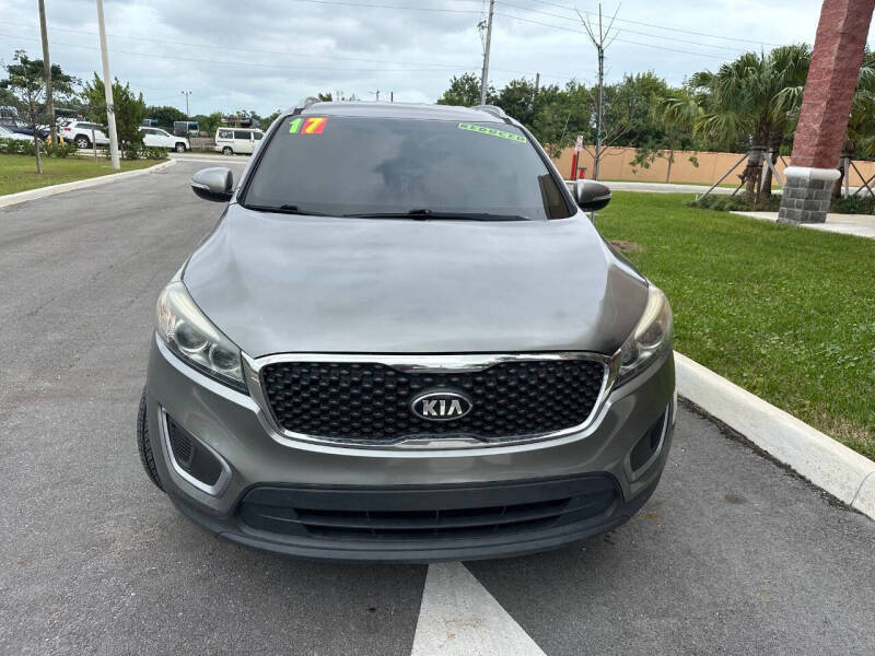 2017 Kia Sorento LX