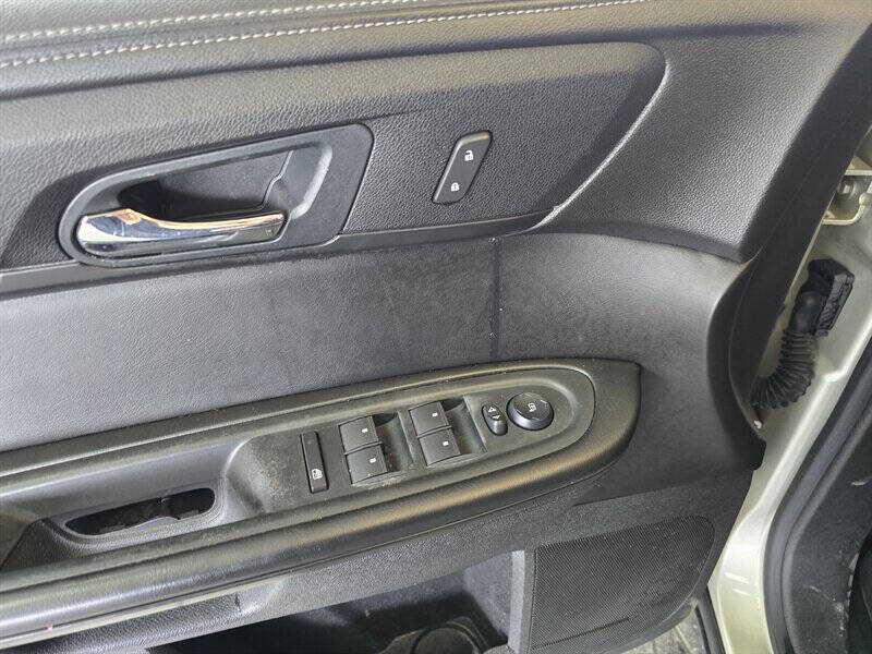 2016 GMC Acadia SLE-2