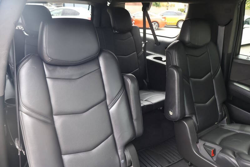 2017 Cadillac Escalade ESV Platinum