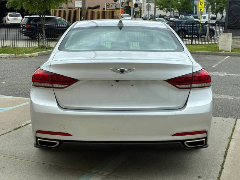 2017 Genesis G80