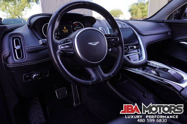 2021 Aston Martin DBX