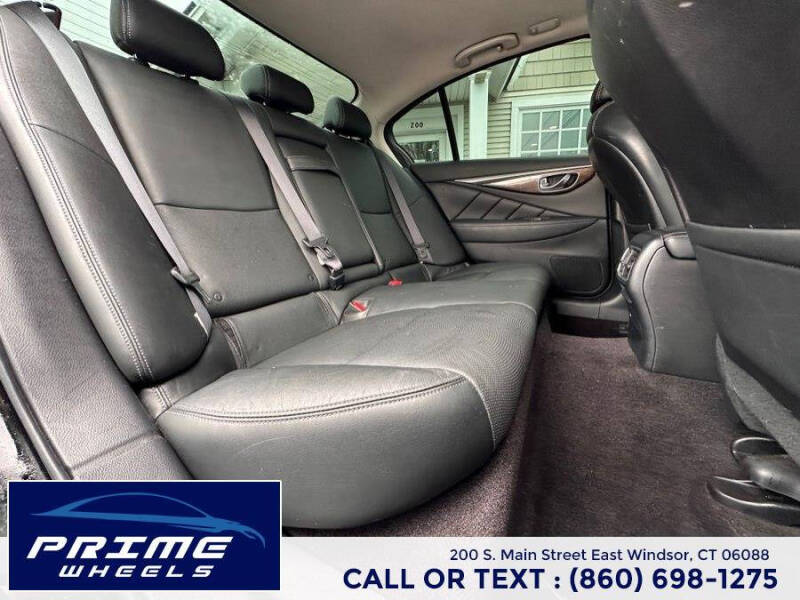 2014 Infiniti Q50 Premium