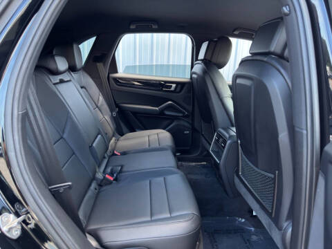 2022 Porsche Cayenne E-Hybrid