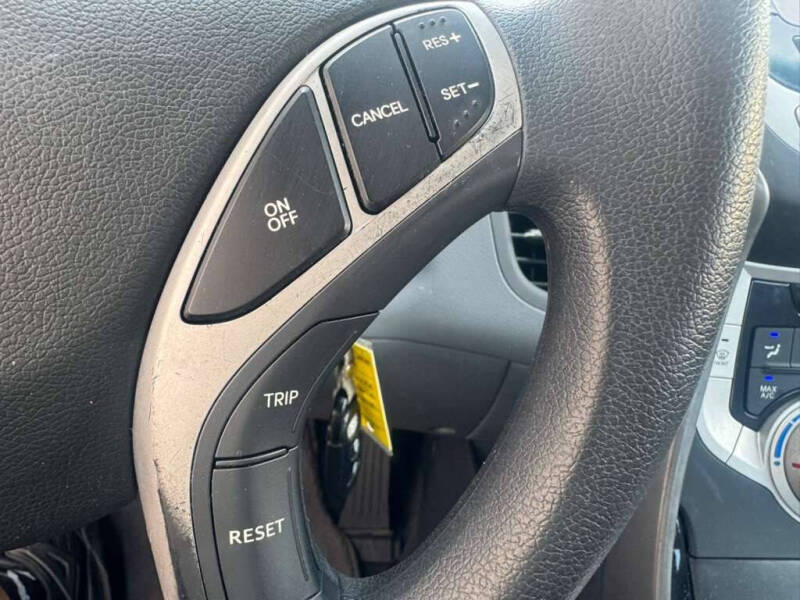 2012 Hyundai Elantra GLS