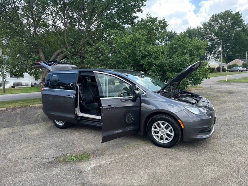 2020 Chrysler Voyager LXi