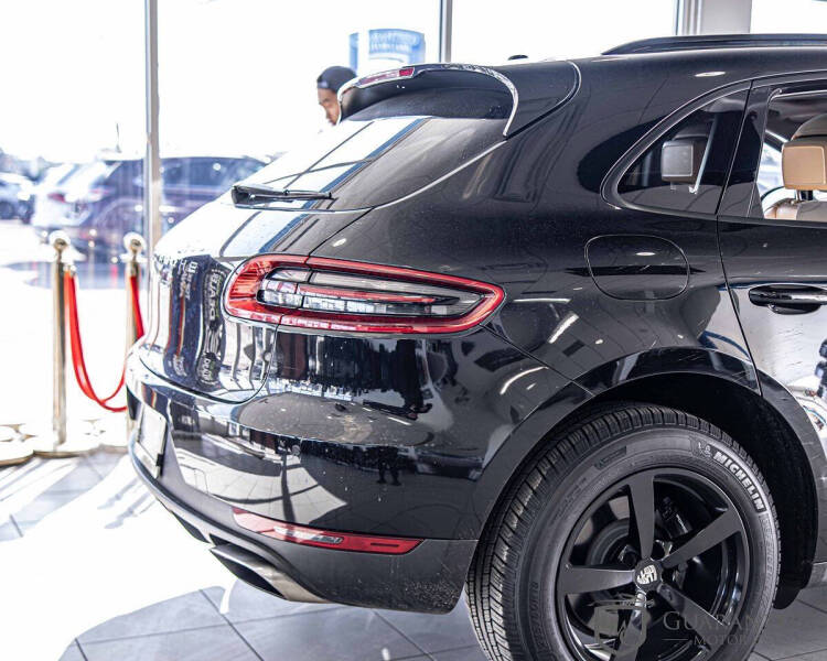 2017 Porsche Macan