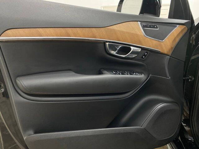 2025 Volvo XC90 T8 Plus Bright Theme 7P