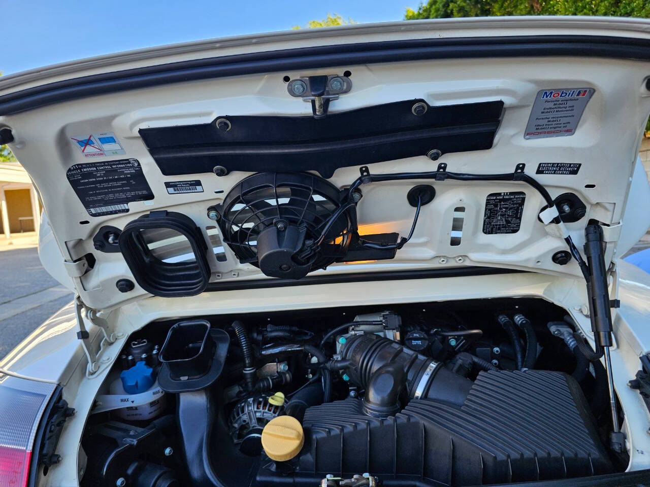 2001 Porsche 911 63