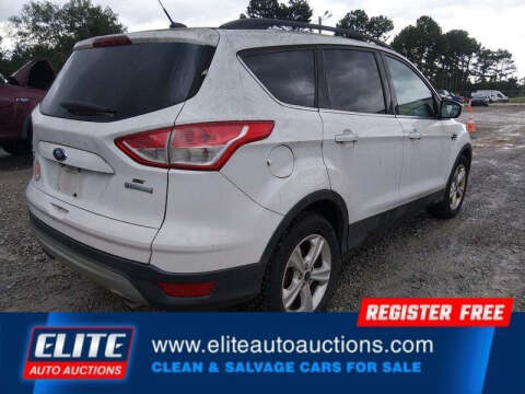 2016 Ford Escape SE