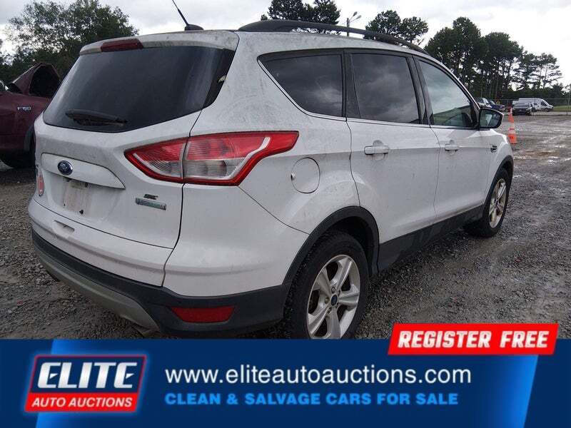 2016 Ford Escape SE