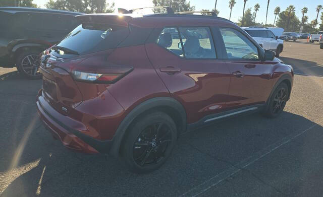 2023 Nissan Kicks SR