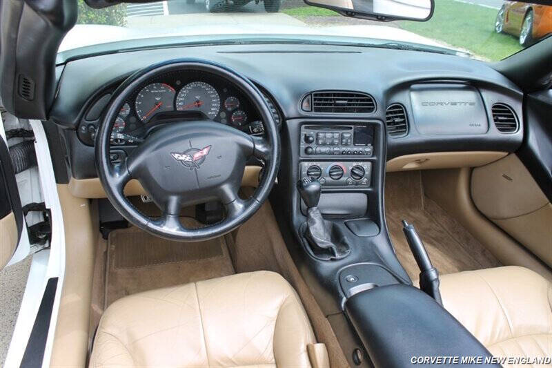 1999 Chevrolet Corvette 23