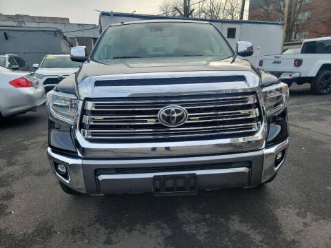 2019 Toyota Tundra for sale at OFIER AUTO SALES in Freeport NY