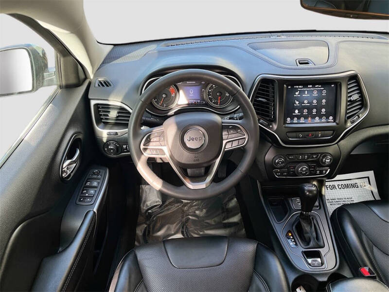 2022 Jeep Cherokee Latitude Lux