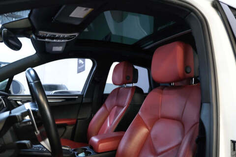 2017 Porsche Macan S