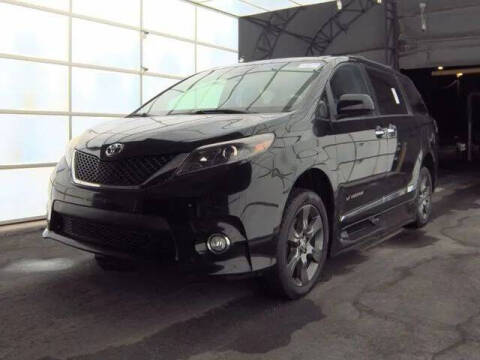 2015 Toyota Sienna SE Premium 8-Passenger