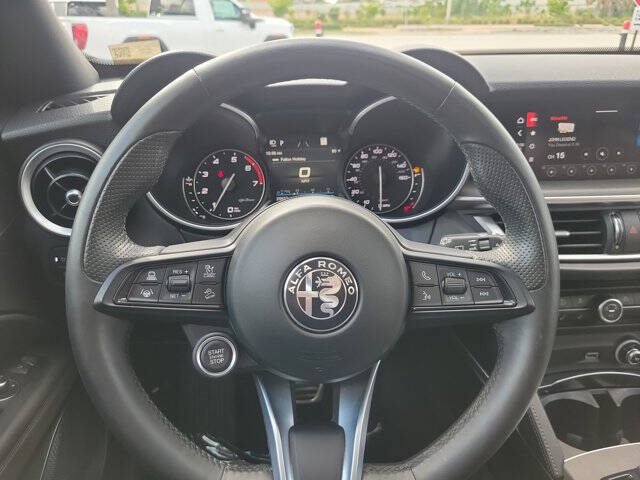 2022 Alfa Romeo Stelvio Ti
