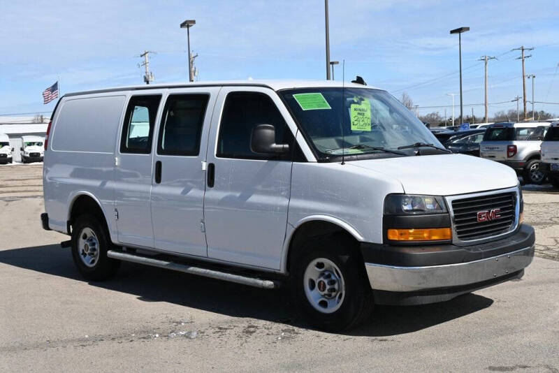 2023 GMC Savana 2500