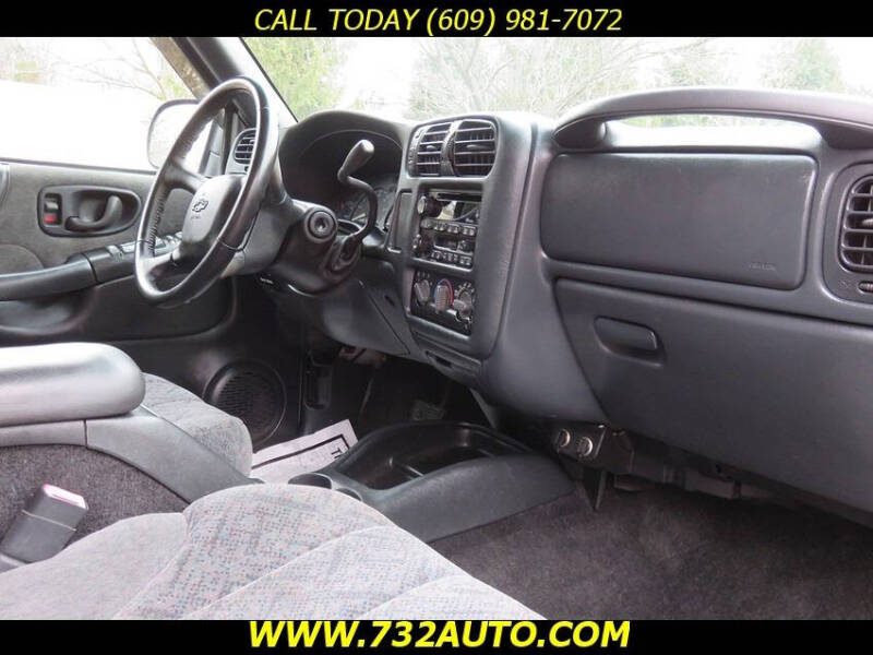 2002 Chevrolet S-10 LS