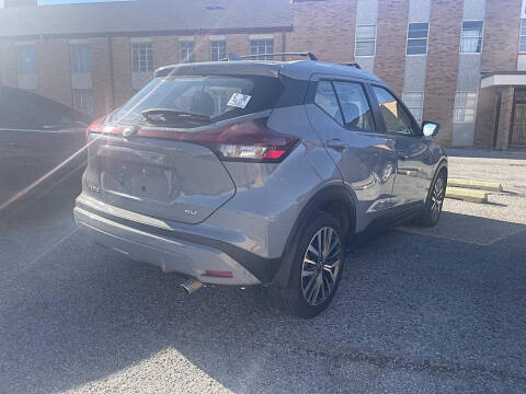 2022 Nissan Kicks SV