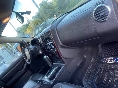 2010 Ford Explorer Limited