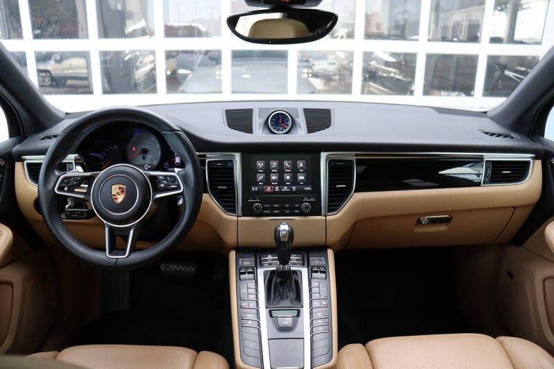 2017 Porsche Macan S