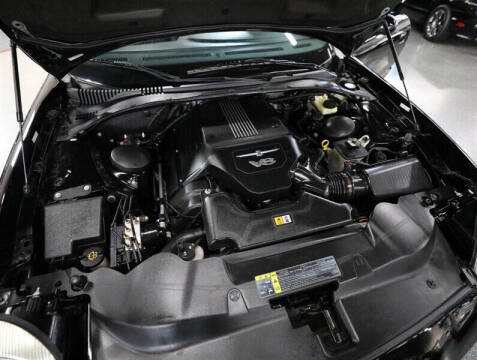 2004 Ford Thunderbird Deluxe
