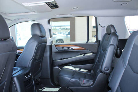 2017 Cadillac Escalade ESV Luxury