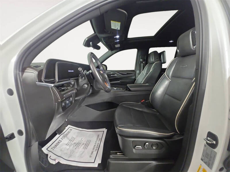 2023 Cadillac Escalade Sport