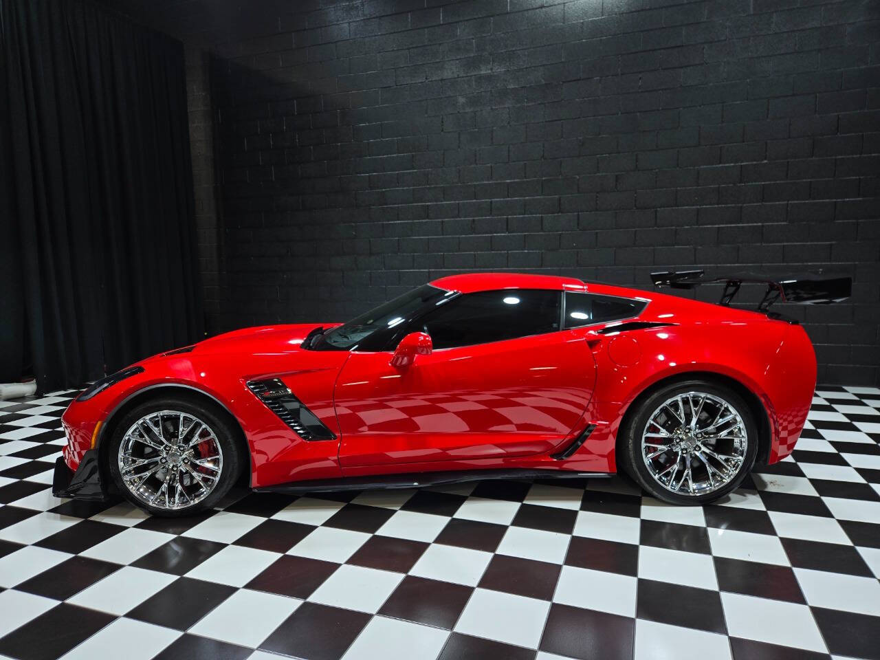 2019 Chevrolet Corvette 2