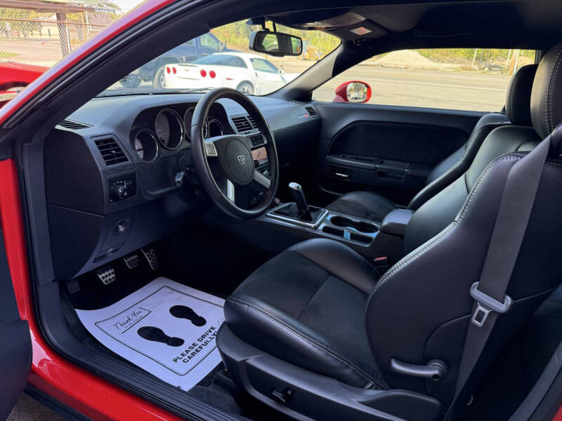 2009 Dodge Challenger SRT8