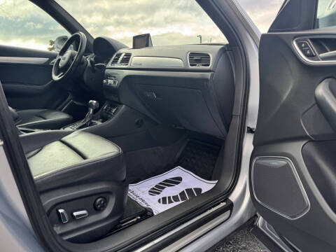 2016 Audi Q3 2.0T quattro Prestige