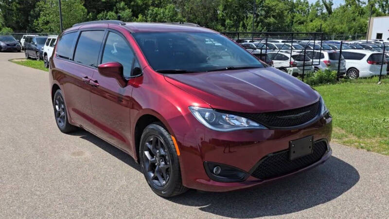 2020 Chrysler Pacifica Touring