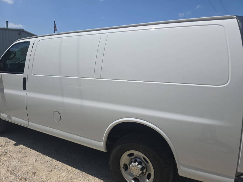 2024 Chevrolet Express 2500