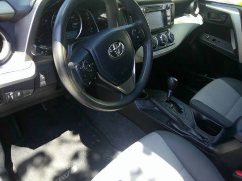 2015 Toyota RAV4 LE