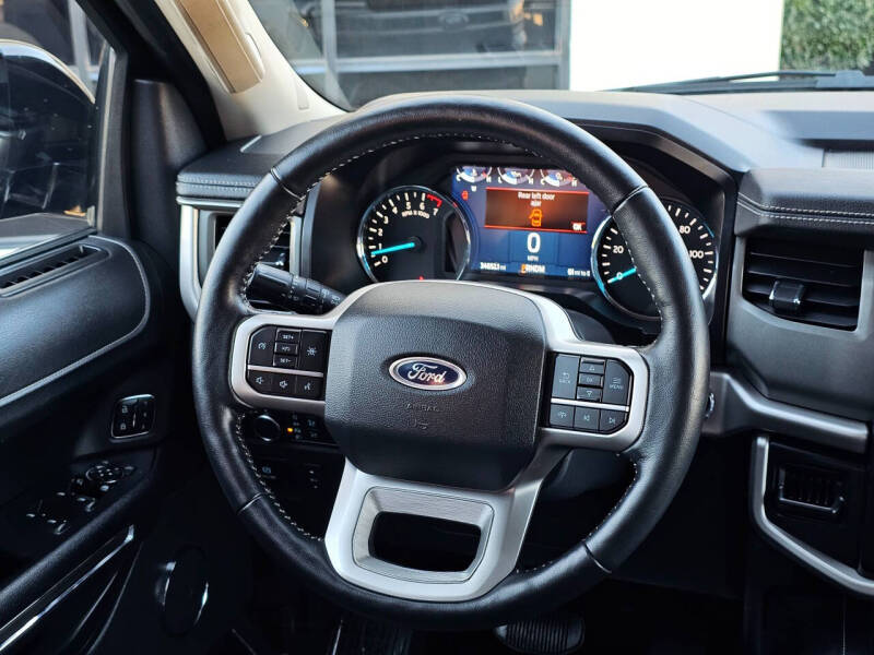 2022 Ford Expedition XLT