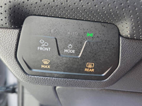 2024 Volkswagen Atlas Cross Sport SEL Premium R-Line 4Motion