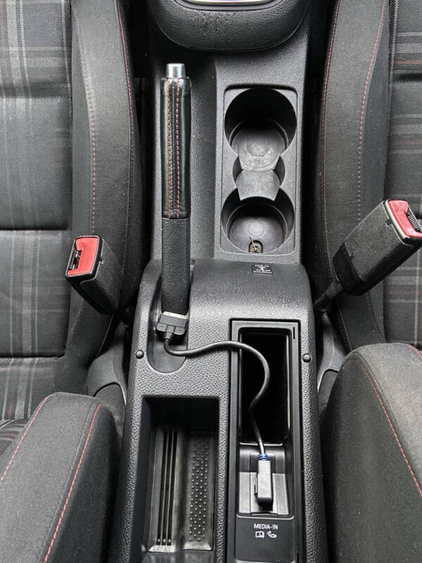 2012 Volkswagen GTI Base PZEV