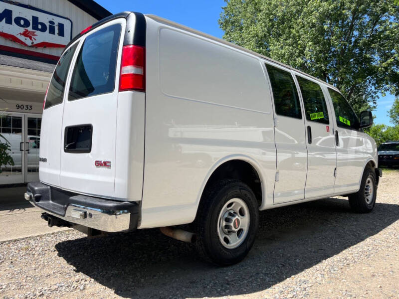 2017 GMC Savana 2500