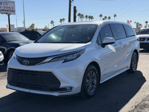 2021 Toyota Sienna XLE 7-Passenger