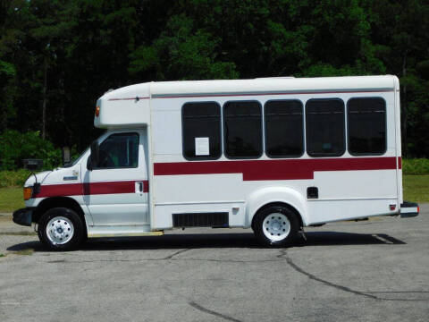 2006 Ford E-Series E-350 SD