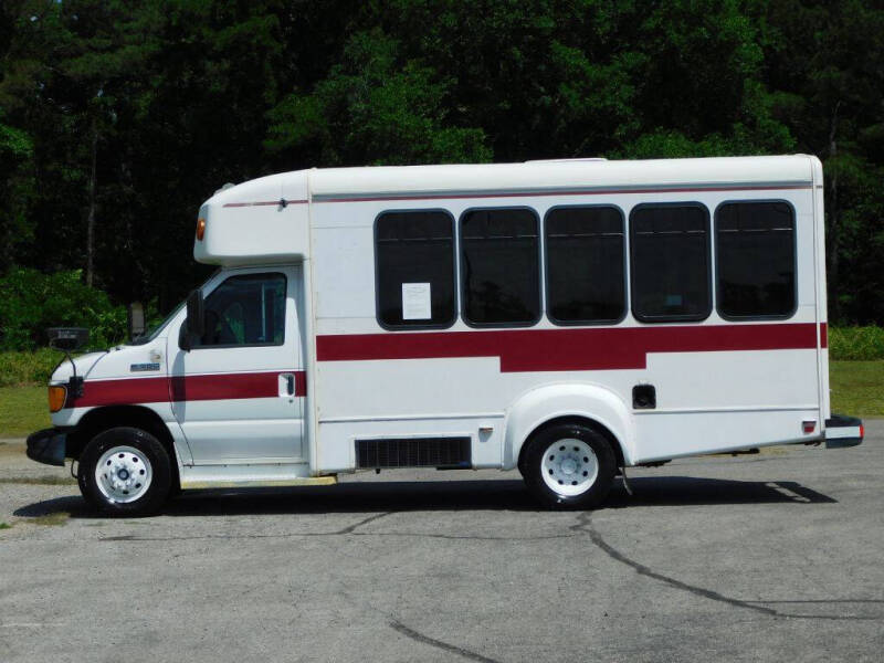 2006 Ford E-Series E-350 SD